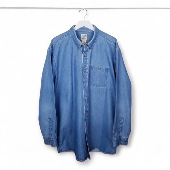 Travelsmith Button Down Denim Shirt - Size XL - Picture 1 of 6